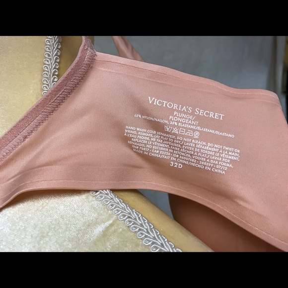 Bra - Picture 2 of 2